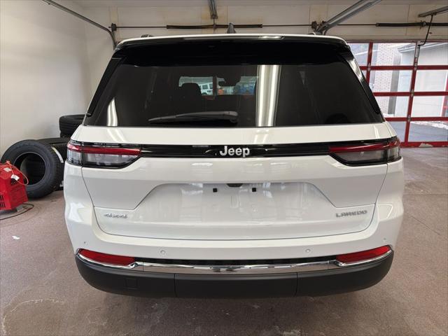 2025 Jeep Grand Cherokee Laredo X 4x4