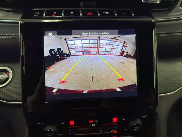 2025 Jeep Grand Cherokee Laredo X 4x4