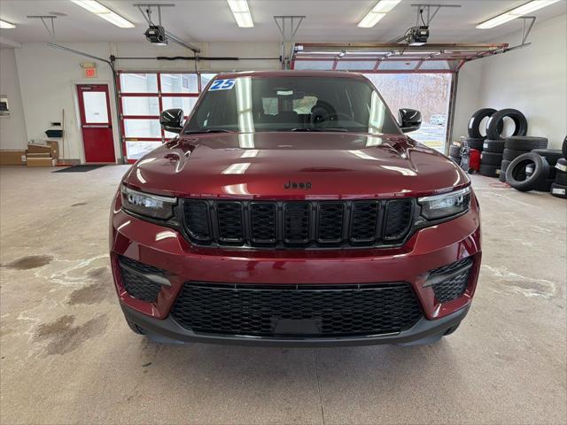 2025 Jeep Grand Cherokee Altitude X 4x4