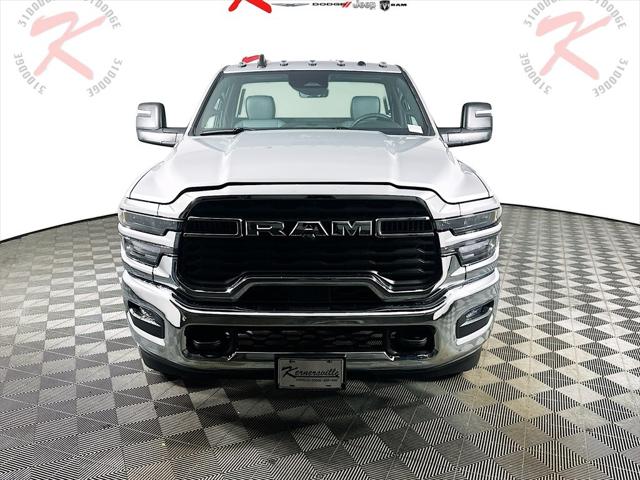 2026 RAM Ram 3500 Chassis Cab RAM 3500 TRADESMAN CHASSIS REGULAR CAB 4X4 60 CA