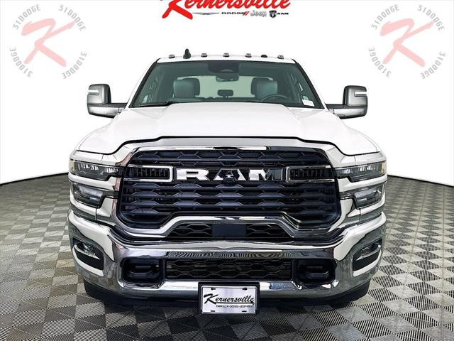 2026 RAM Ram 3500 Chassis Cab RAM 3500 TRADESMAN CREW CAB CHASSIS 4X4 60 CA 2026 RAM Ram 3500 Chassis Cab RAM 3500 TRADESMAN CREW CAB CHASSIS 4X4 60 CA