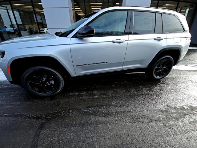 2025 Jeep Grand Cherokee Altitude X 4x4