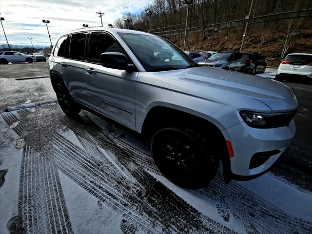 2025 Jeep Grand Cherokee Altitude X 4x4
