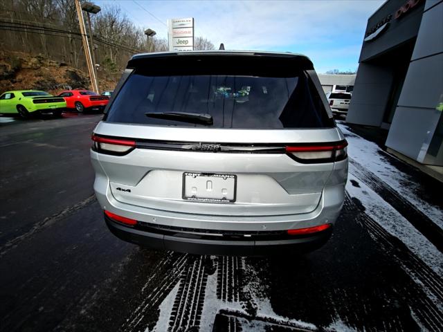 2025 Jeep Grand Cherokee Altitude X 4x4