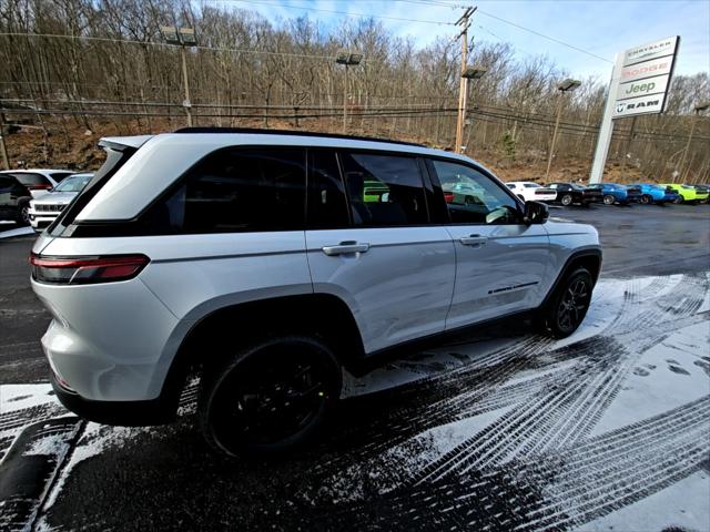 2025 Jeep Grand Cherokee Altitude X 4x4