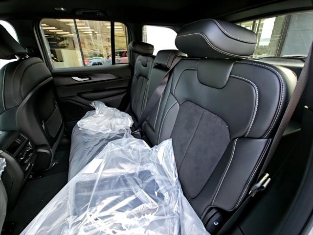 2025 Jeep Grand Cherokee Altitude X 4x4