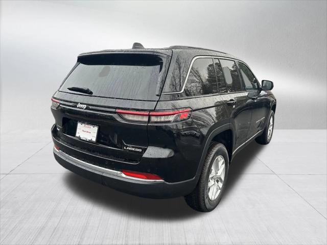 2025 Jeep Grand Cherokee Laredo 4x2
