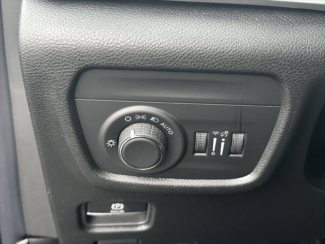 2025 Jeep Grand Cherokee Laredo 4x2