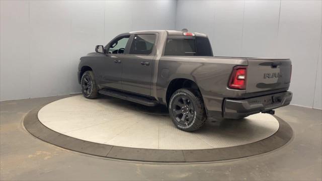 2026 RAM Ram 1500 RAM 1500 EXPRESS CREW CAB 4X4 57 BOX