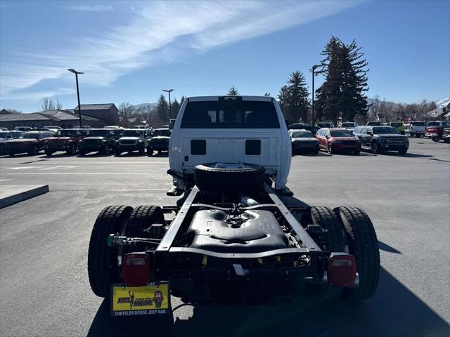 2026 RAM Ram 5500 Chassis Cab RAM 5500 TRADESMAN CHASSIS CREW CAB 4X4 84 CA