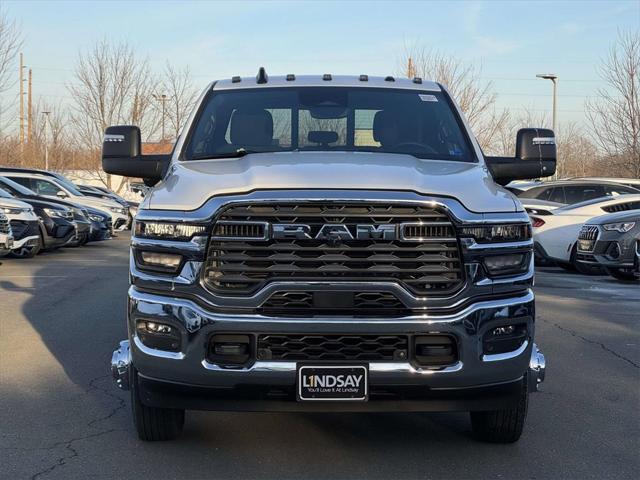 2026 RAM Ram 3500 RAM 3500 TRADESMAN CREW CAB 4X4 8 BOX