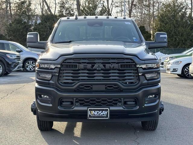 2026 RAM Ram 3500 RAM 3500 TRADESMAN CREW CAB 4X4 8 BOX