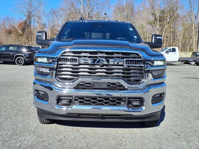 2026 RAM Ram 3500 RAM 3500 TRADESMAN CREW CAB 4X4 8 BOX