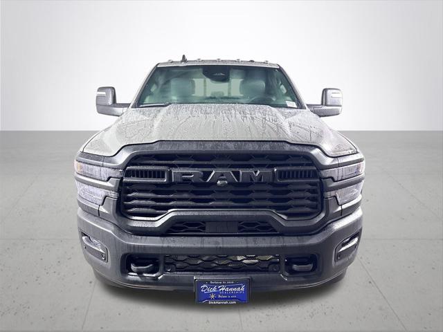 2026 RAM Ram 3500 RAM 3500 TRADESMAN CREW CAB 4X4 64 BOX