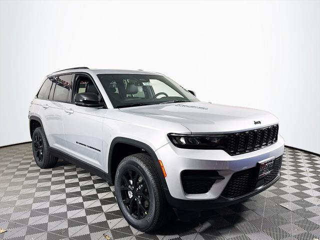 2025 Jeep Grand Cherokee GRAND CHEROKEE ALTITUDE 4X4