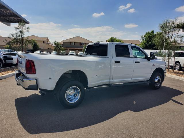 2026 RAM Ram 3500 RAM 3500 TRADESMAN CREW CAB 4X4 8 BOX