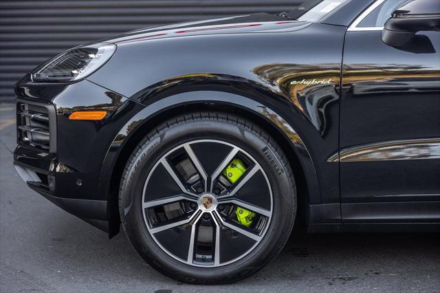 2025 Porsche Cayenne E-Hybrid Unknown