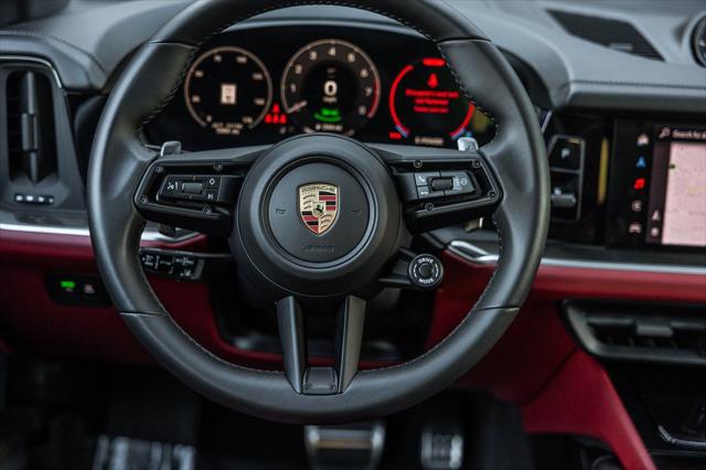 2025 Porsche Cayenne E-Hybrid Unknown