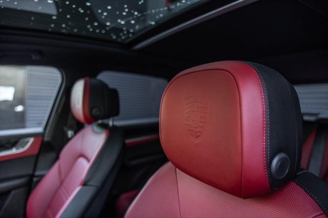 2025 Porsche Cayenne E-Hybrid Unknown