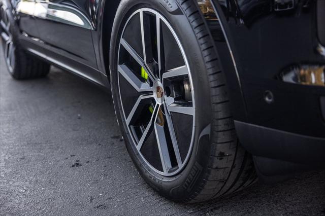 2025 Porsche Cayenne E-Hybrid Unknown