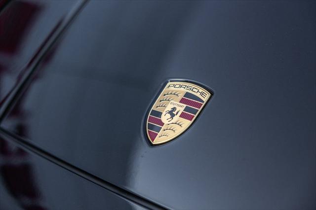 2025 Porsche Cayenne E-Hybrid Unknown