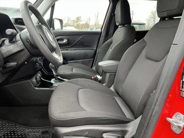 2023 Jeep Renegade Latitude 4x4 2023 Jeep Renegade Latitude 4x4