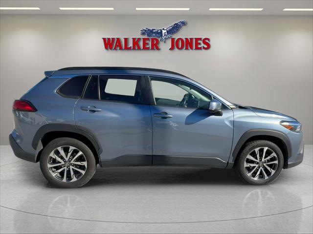 2024 Toyota Corolla Cross XLE 2024 Toyota Corolla Cross XLE