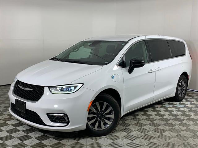 2024 Chrysler Pacifica Hybrid Select for sale in Morrow, GA