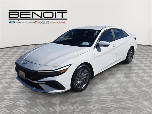 2024 Hyundai Elantra SEL 2024 Hyundai Elantra SEL