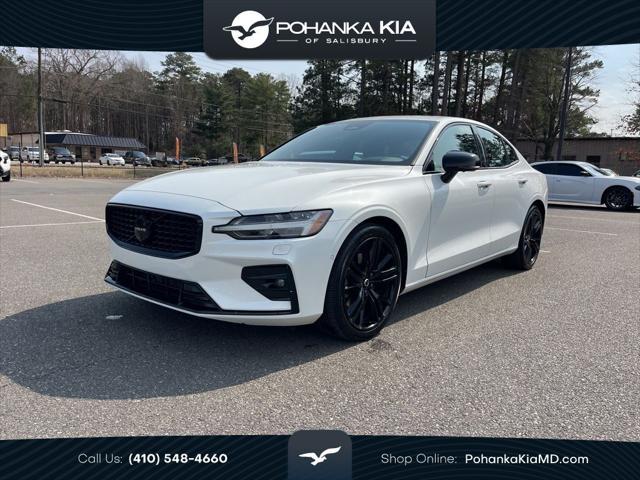 2024 Volvo S60 B5 Plus Black Edition