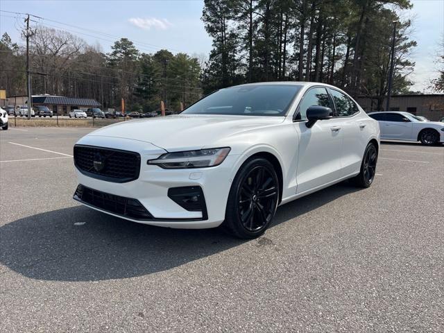 2024 Volvo S60 B5 Plus Black Edition