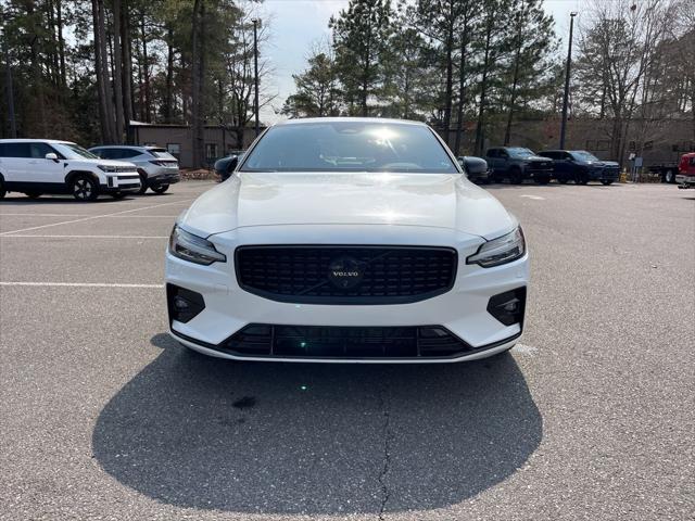2024 Volvo S60 B5 Plus Black Edition