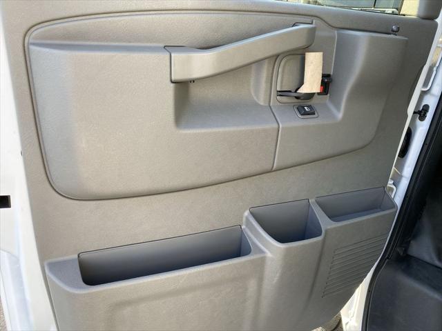 2025 GMC Savana Cargo RWD 2500 Extended Wheelbase Work Van