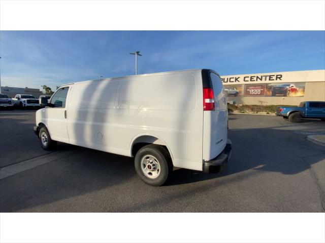 2025 GMC Savana Cargo RWD 2500 Extended Wheelbase Work Van