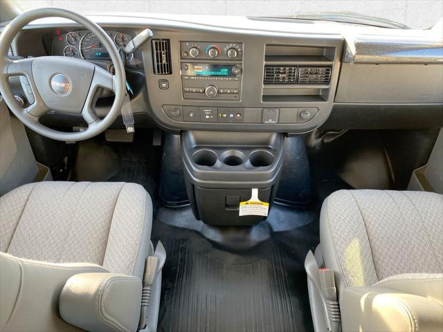 2025 GMC Savana Cargo RWD 2500 Extended Wheelbase Work Van