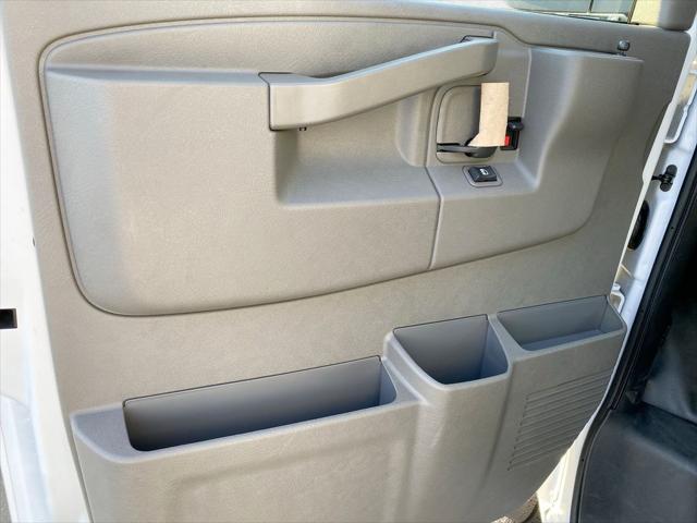 2025 GMC Savana Cargo RWD 2500 Extended Wheelbase Work Van
