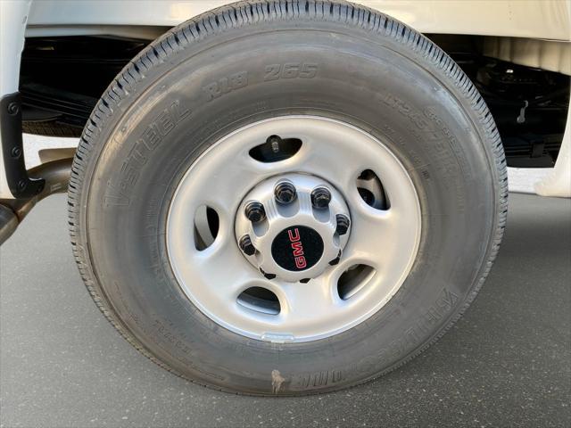 2025 GMC Savana Cargo RWD 2500 Extended Wheelbase Work Van