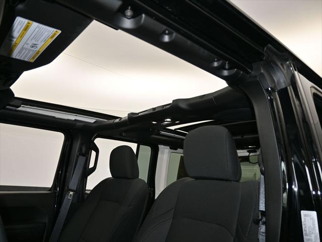 2022 Jeep Wrangler Unlimited Willys 4x4 2022 Jeep Wrangler Unlimited Willys 4x4
