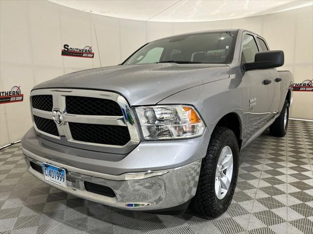2024 RAM 1500 Classic SLT Quad Cab 4x4 64 Box 2024 RAM 1500 Classic SLT Quad Cab 4x4 64 Box