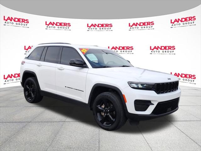 2023 Jeep Grand Cherokee Altitude 4x2
