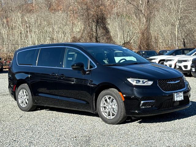 2026 Chrysler Pacifica Select for sale in Bedford Hills, NY