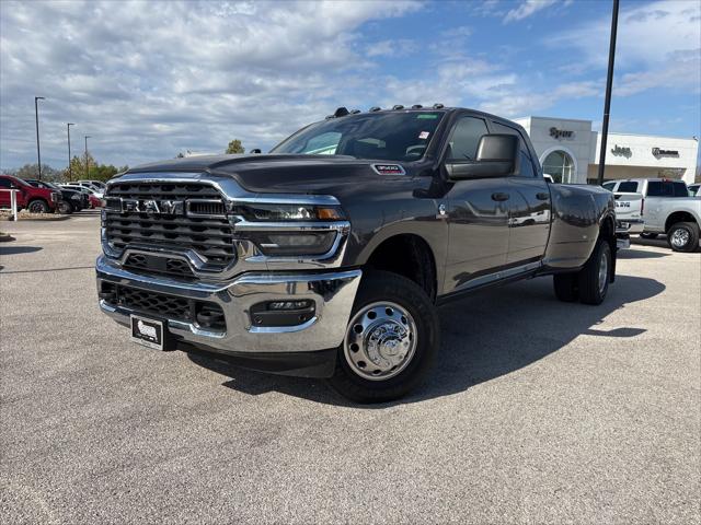 2026 RAM Ram 3500 RAM 3500 TRADESMAN CREW CAB 4X4 8 BOX 2026 RAM Ram 3500 RAM 3500 TRADESMAN CREW CAB 4X4 8 BOX