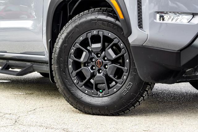 2022 Nissan Frontier Crew Cab PRO-X 4x2