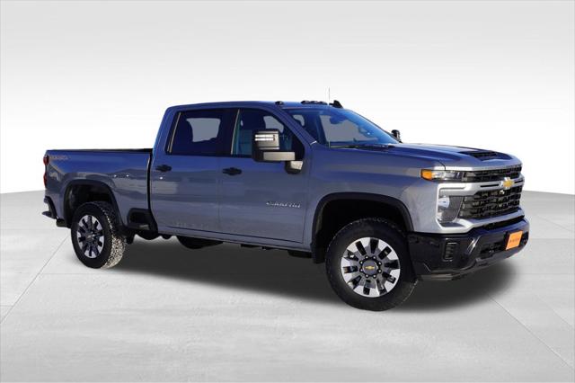 2024 Chevrolet Silverado 2500HD 4WD Crew Cab Standard Bed Custom
