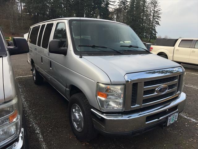 2011 Ford E-350 Super Duty XLT