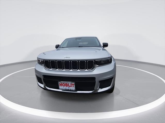 2023 Jeep Grand Cherokee L Laredo 4x2 2023 Jeep Grand Cherokee L Laredo 4x2