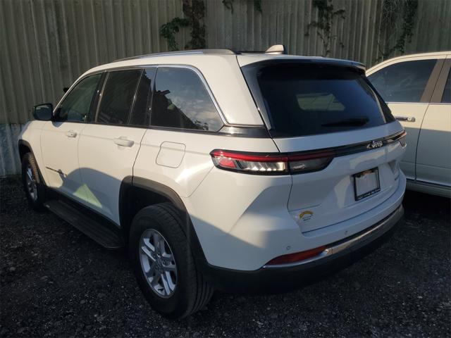 2023 Jeep Grand Cherokee Laredo 4x2 2023 Jeep Grand Cherokee Laredo 4x2