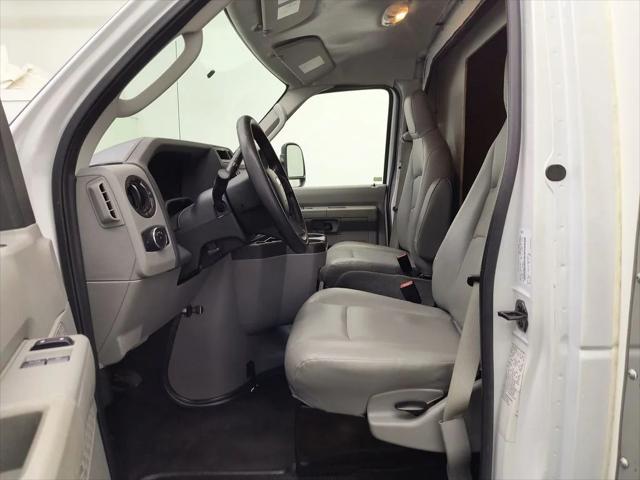 2021 Ford E-450 Cutaway Base