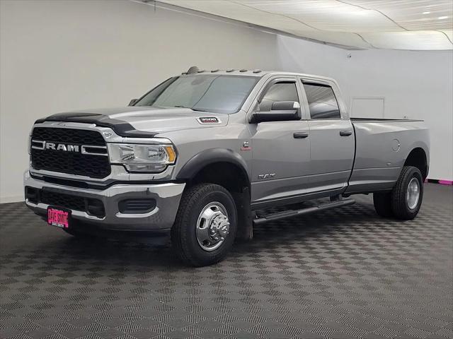 2022 RAM 3500 Tradesman Crew Cab 4x4 8 Box