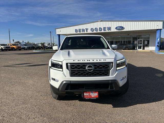 2024 Nissan Frontier Crew Cab SL 4x2
